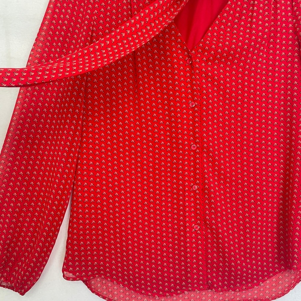 DR2 Top Size M Women Blouse Tie Neck Long Sleeve Sheer Red Print Career V Neck - Picture 9 of 12